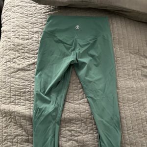 Teal Savvi Dancer legging- size M
